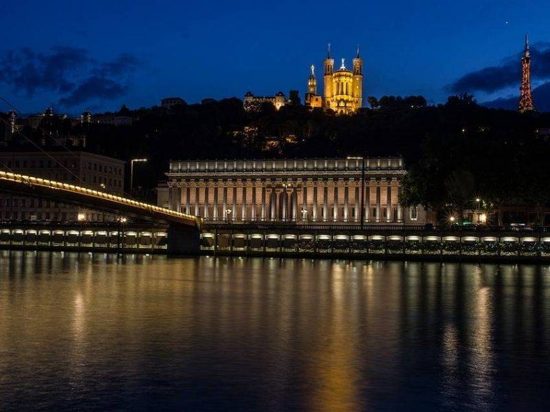 Transporteur routier chargement Lyon, livraison Ajaccio