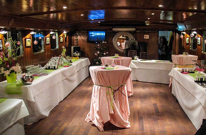 Transport alimentaire sur bateau pour événements